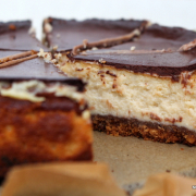 Orientalische Versuchung: Tahini-Cheesecake mit Keksboden
