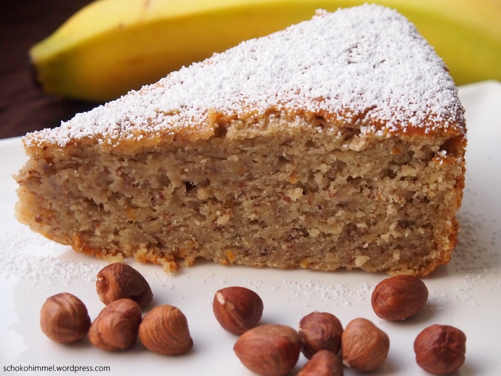 Winterlicher Marzipan-Haselnuss-Kuchen - Schokohimmel