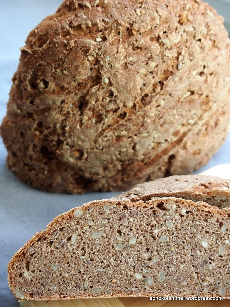 Für einen gesunden Start in die neue Woche: Roggen-Vollkorn-Brot ...